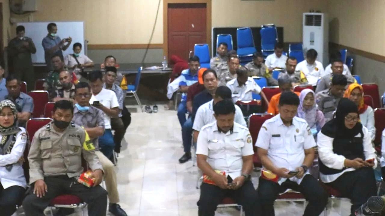 Ibrahim Pimpin Rakor Rencana Kunker Presiden RI di Kecamatan Ujung Tanah 2 Ibrahim Pimpin Rakor Rencana Kunker Presiden RI di Kecamatan Ujung Tanah