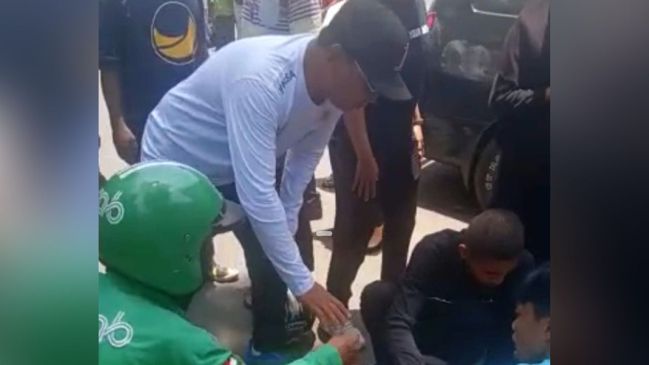 dr Abdul Azis Sebut Cara Danny Bantu Korban Kecelakaan Sudah Tepat 2 Aksi Spontan Danny Bantu Korban Kecelakaan di Jalan Arief Rate