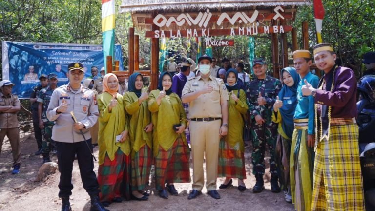 MYL Resmikan Desa Wisata Tondong Kura 10 6 20220928 162205 0005