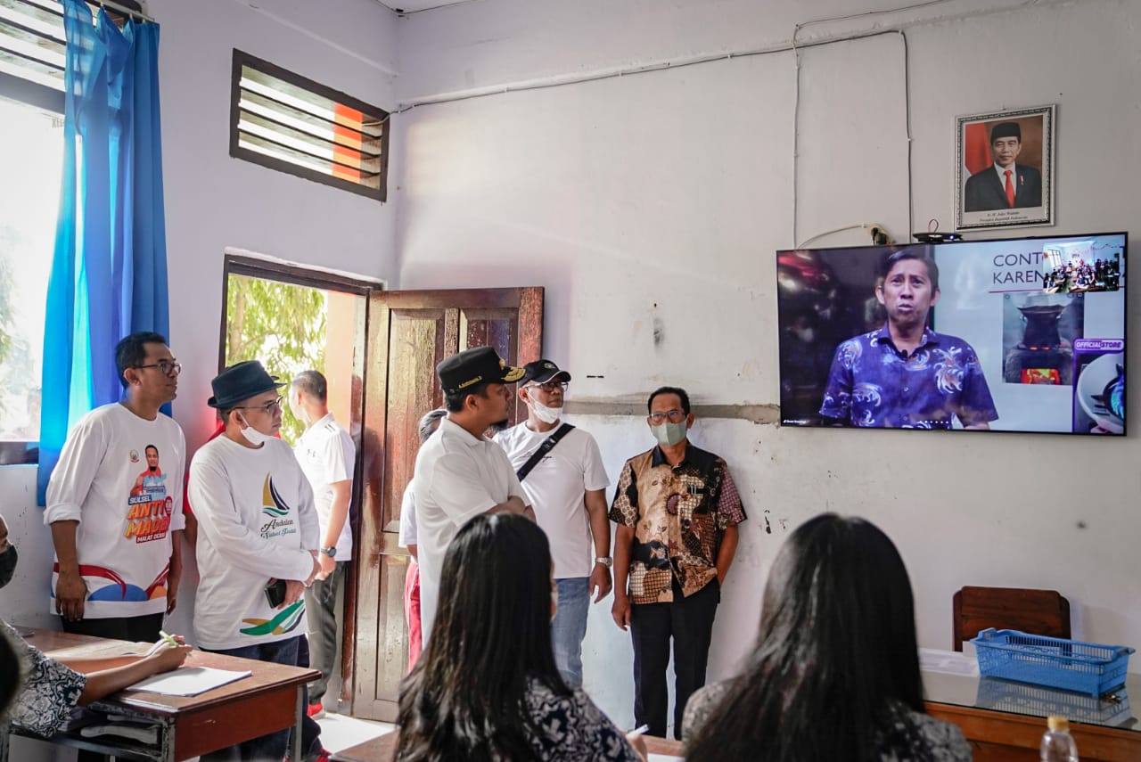 Tinjau Pembelajaran Smart School di Toraja, Gubernur Andi Sudirman: Kita Ingin Satu Standar se-Sulsel