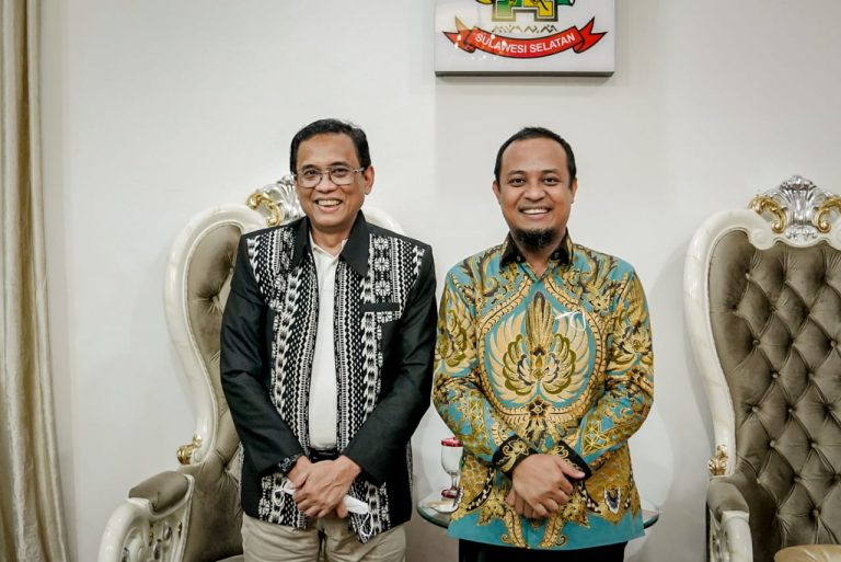 GM PLN Sulselrabar yang Lama Berpamitan Ke Gubernur, Awaluddin Hafid: Selama Bertugas Kesan Sangat Positif 5 GM PLN Sulselrabar yang Lama Berpamitan Ke Gubernur, Awaluddin Hafid: Selama Bertugas Kesan Sangat Positif