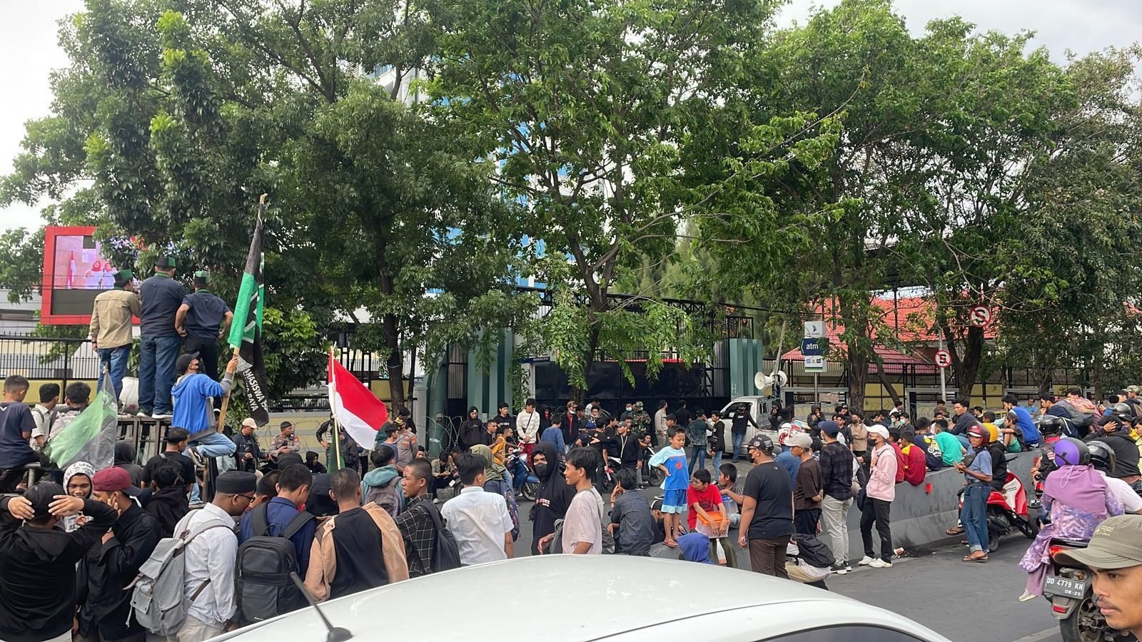 Tolak Perpanjangan Kontrak Karya PT Vale, Aliansi Mahasiswa Sulsel Gelar Unjuk Rasa