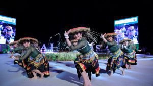 Semarakkan Makassar F8, Kaltim Persembahkan Tarian Ngoit Ngempolo