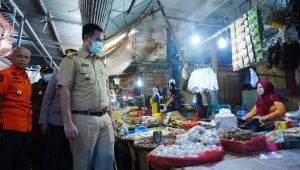 Bupati MYL Sidak ke Pasar, Pantau Harga Komoditas