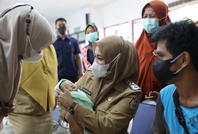 Wawali Fatma Tinjau RSUD Daya Pastikan Pelayanan Berjalan Baik 8 Wawali Fatma Tinjau RSUD Daya Pastikan Pelayanan Berjalan Baik