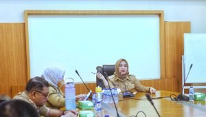 Jelang Penilaian Adipura, Fatmawati Bahas Budaya Bersih Bersama Seluruh Camat