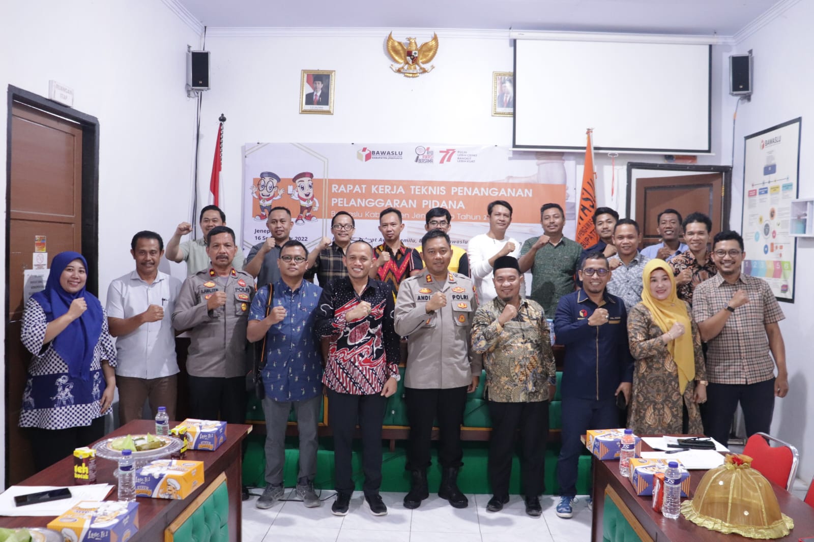 Bawaslu Jeneponto Rapat Pembahasan Gakkumdu