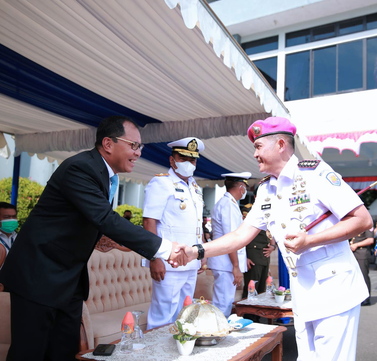 Wali Kota Danny Hadiri Sertijab Komandan Lantamal VI Makassar 2 Wali Kota Makassar Hadiri Serah Terima Jabatan Komandan Lantamal VI Makassar