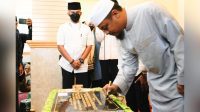 Gubernur Salat Ashar dan Resmikan Masjid Darul Falah di Kelurahan Rappojawa Makassar