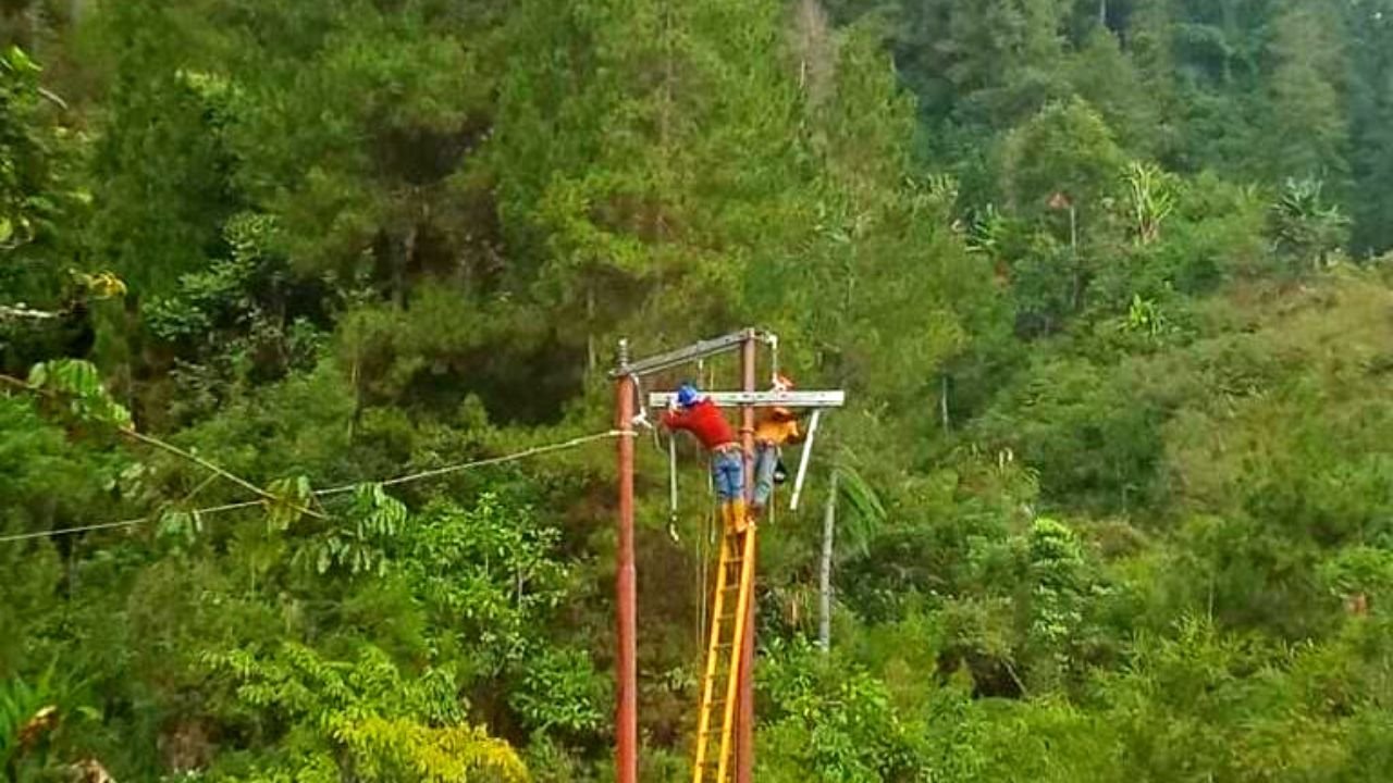 Jelang Harlitnas, 71 Desa 3T Telah Terlistriki Sepanjang 2022 di Sulsel, Sultra & Sulbar