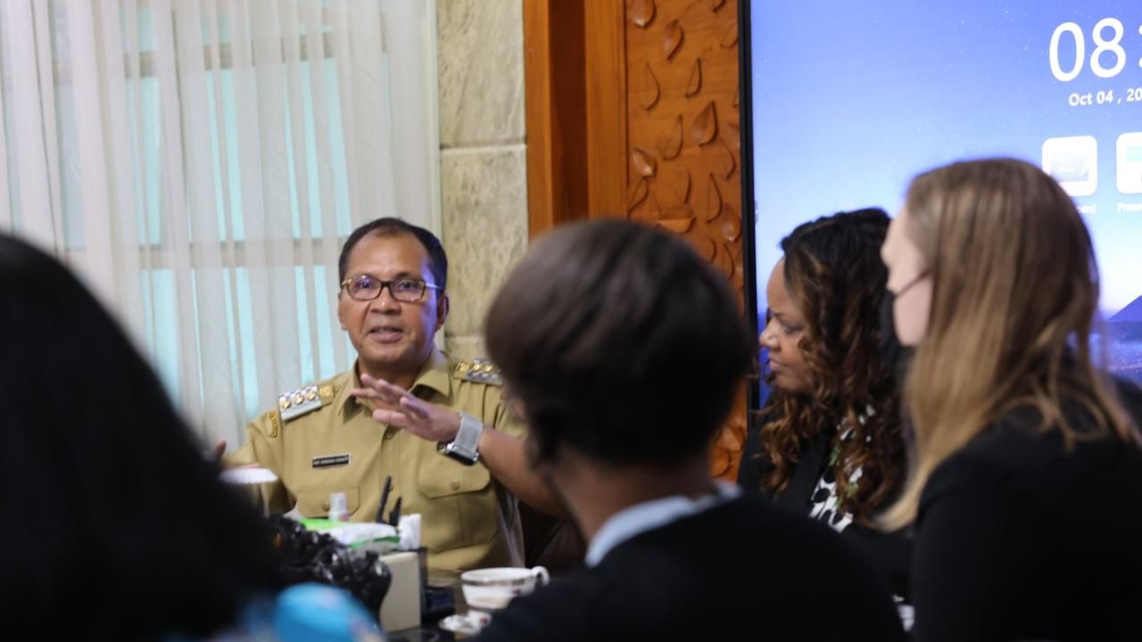 Danny Pomanto Terima Kunjungan Wadir Kantor Bantuan Luar Negeri Amerika Serikat