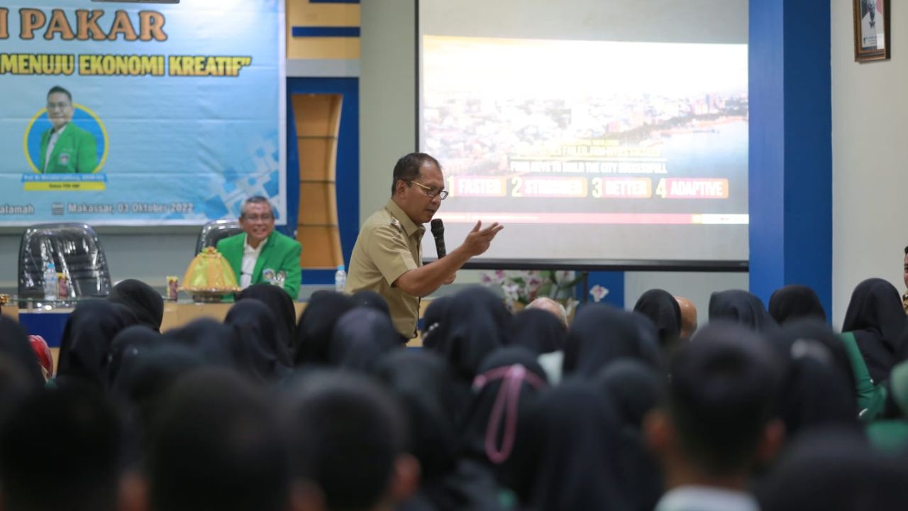 Danny Pomanto Beri Kuliah Pakar di FEB UMI Bahas Digitalisasi Birokrasi 2 Wali Kota Makassar Moh Ramdhan Pomanto