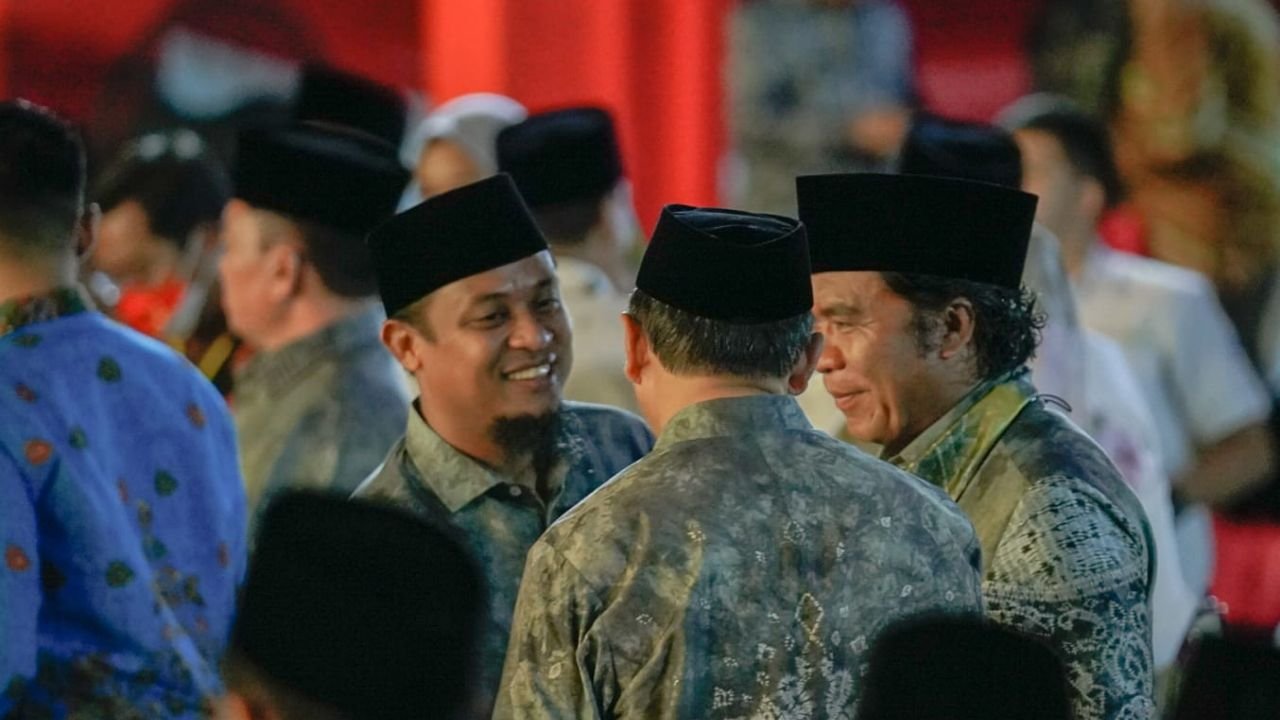 Bertolak ke Kalsel Hadiri Pembukaan MTQ Nasional XXIX, Andi Sudirman Disambut Hangat KKSS