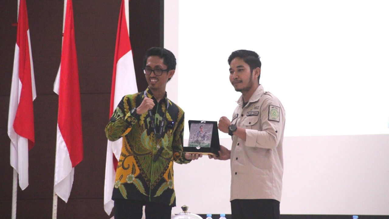 DEMA UINAM Hadirkan Rijal Djamal di Seminar Nasional Leadership and Enterpreneurship