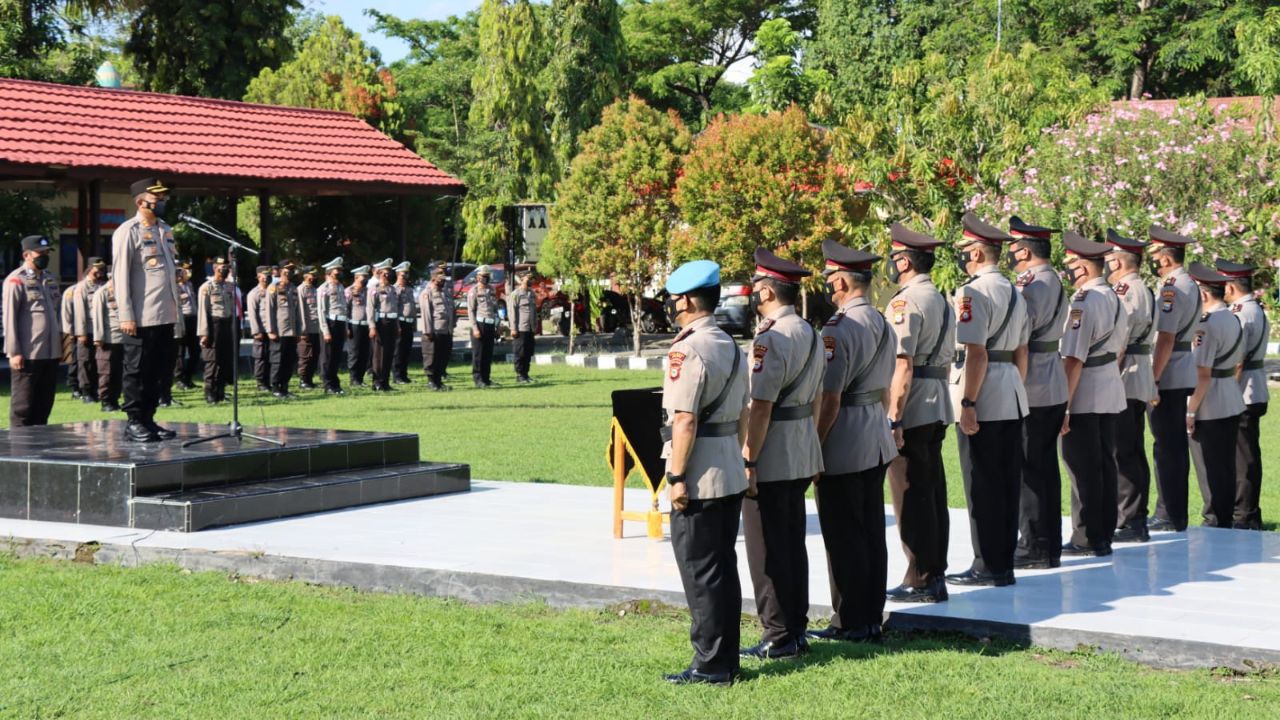 Wakapolres dan Sejumlah PJU Polres Jeneponto Alami Pergeseran Jabatan 2 Wakapolres dan Sejumlah PJU Polres Jeneponto Alami Pergeseran Jabatan
