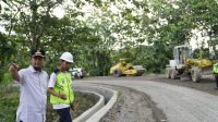 Gubernur Andi Sudirman Tinjau Rekonstruksi ruas Ujung Lamuru-Palattae