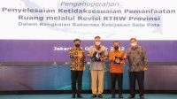 Andi Sudirman Raih Penghargaan Nasional dari Menko Perekonomian RI