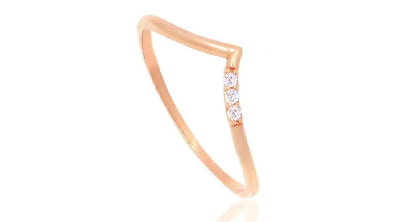 Rekomendasi Produk Aksesoris Semar Nusantara yang Menarik 8 Cincin Emas Bernica Stone 10K