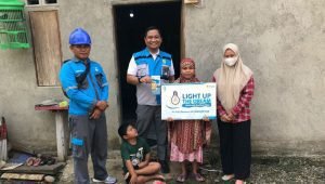 Harlitnas ke-77, Pegawai PLN Donasikan Gajinya untuk Biaya Penyambungan Listrik 3.607 Keluarga Prasejahtera
