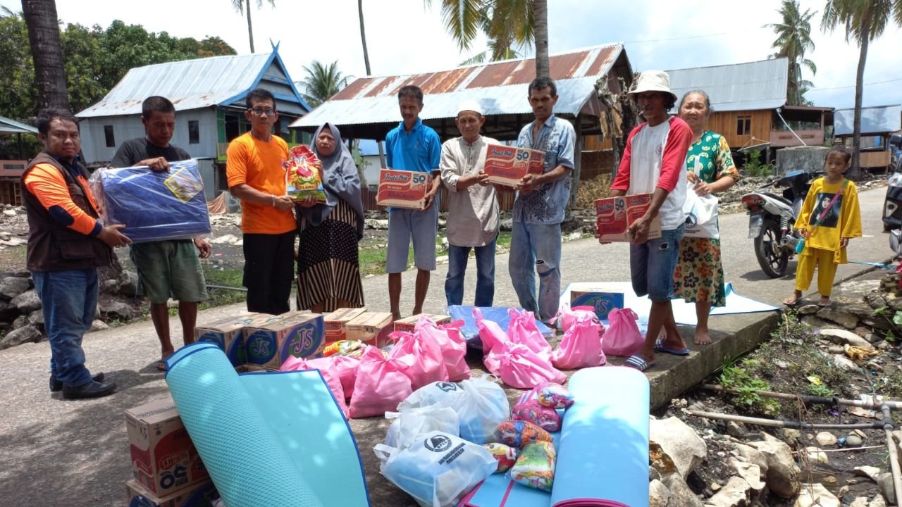 8 Rumah Rusak Akibat Angin Puting Beliung di Jeneponto, Gubernur Sulsel Suplai Bantuan