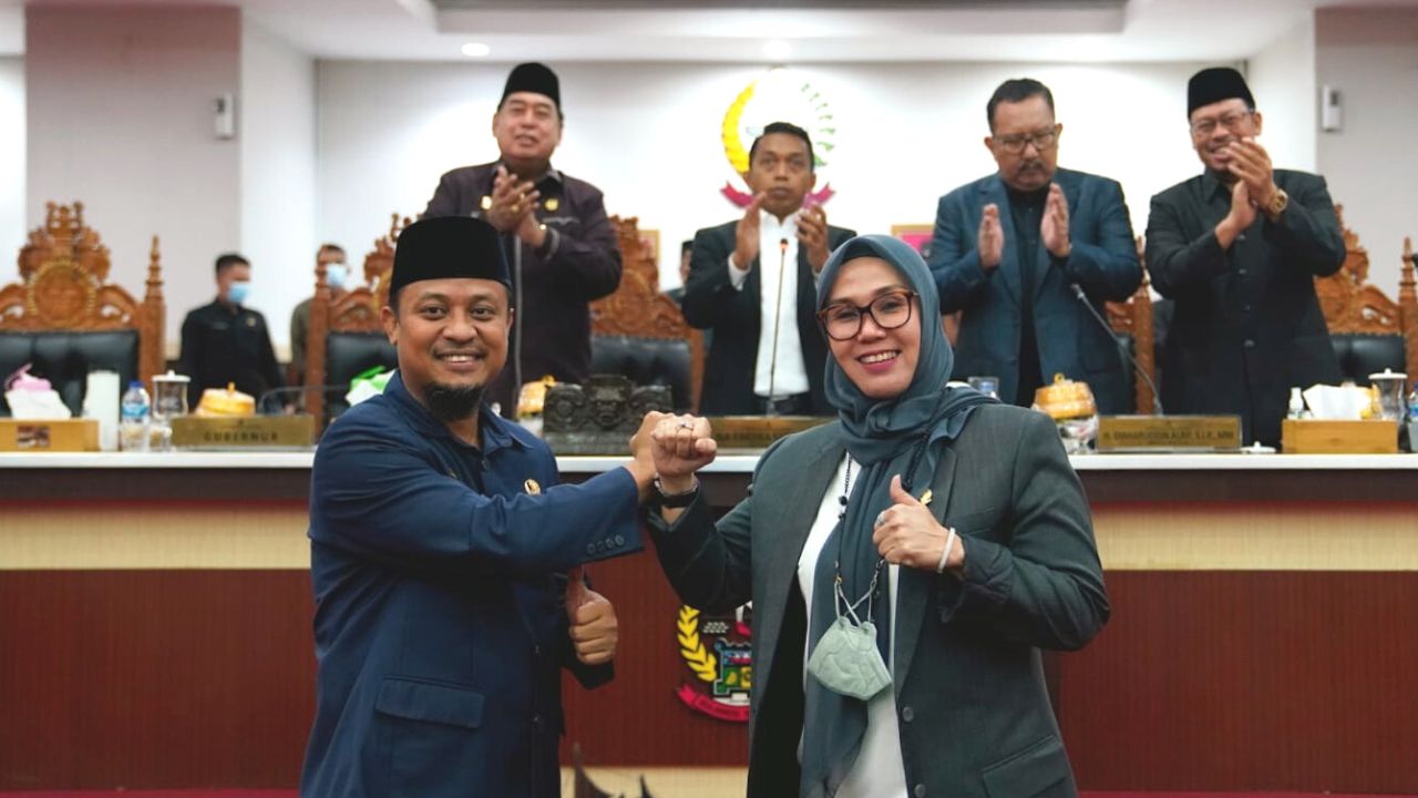 Gubernur & DPRD Sulsel Teken Persetujuan Perda APBD Perubahan TA 2022
