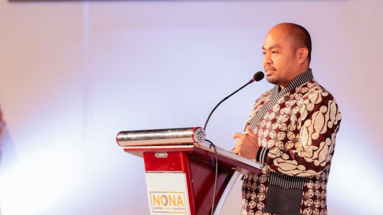 Kadispar Makassar Ajak Masyarakat Menyaksikan Pameran Fashion di Four Points by Sheraton