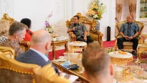 Gubernur Andi Sudirman Terima Kunjungan Wamen Australia Perkuat Kerjasama Pendidikan dan Budaya