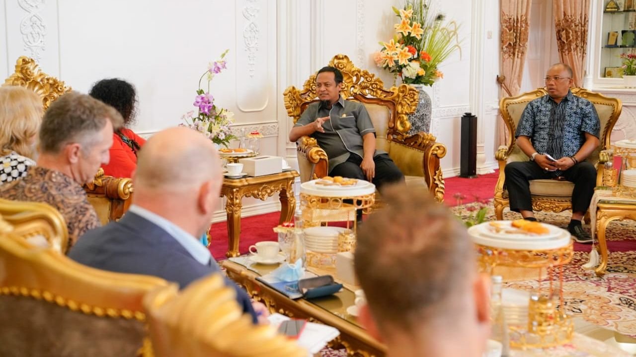 Gubernur Andi Sudirman Terima Kunjungan Wamen Australia Perkuat Kerjasama Pendidikan dan Budaya