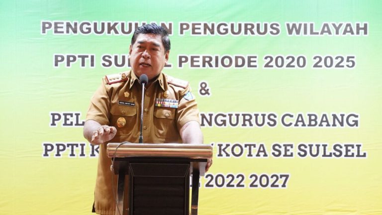 Abdul Hayat Apresiasi Upaya Percepatan Pemberantasan TB di Sulsel 3 Abdul Hayat Apresiasi Percepatan Pemberantasan TB di Sulsel