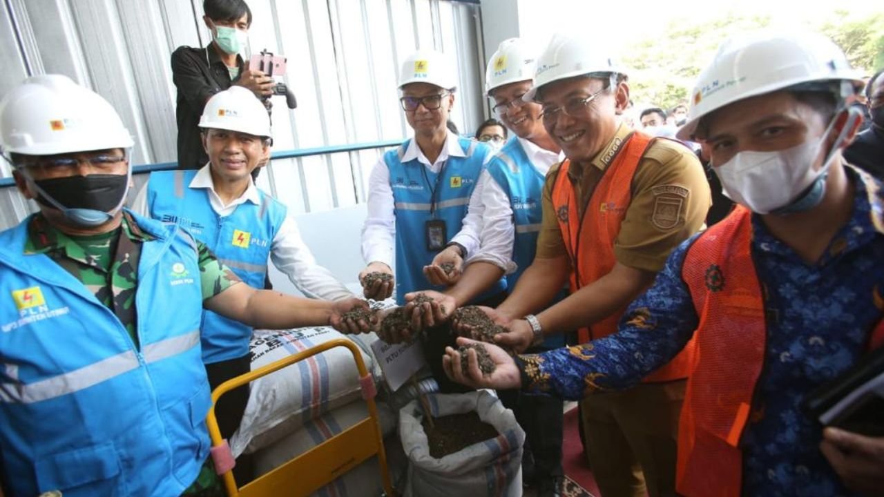 Sulap Sampah Kota Jadi Bahan Baku Co-Firing, PLN & Pemkot Cilegon Kolaborasi Bangun Pabrik Biomassa