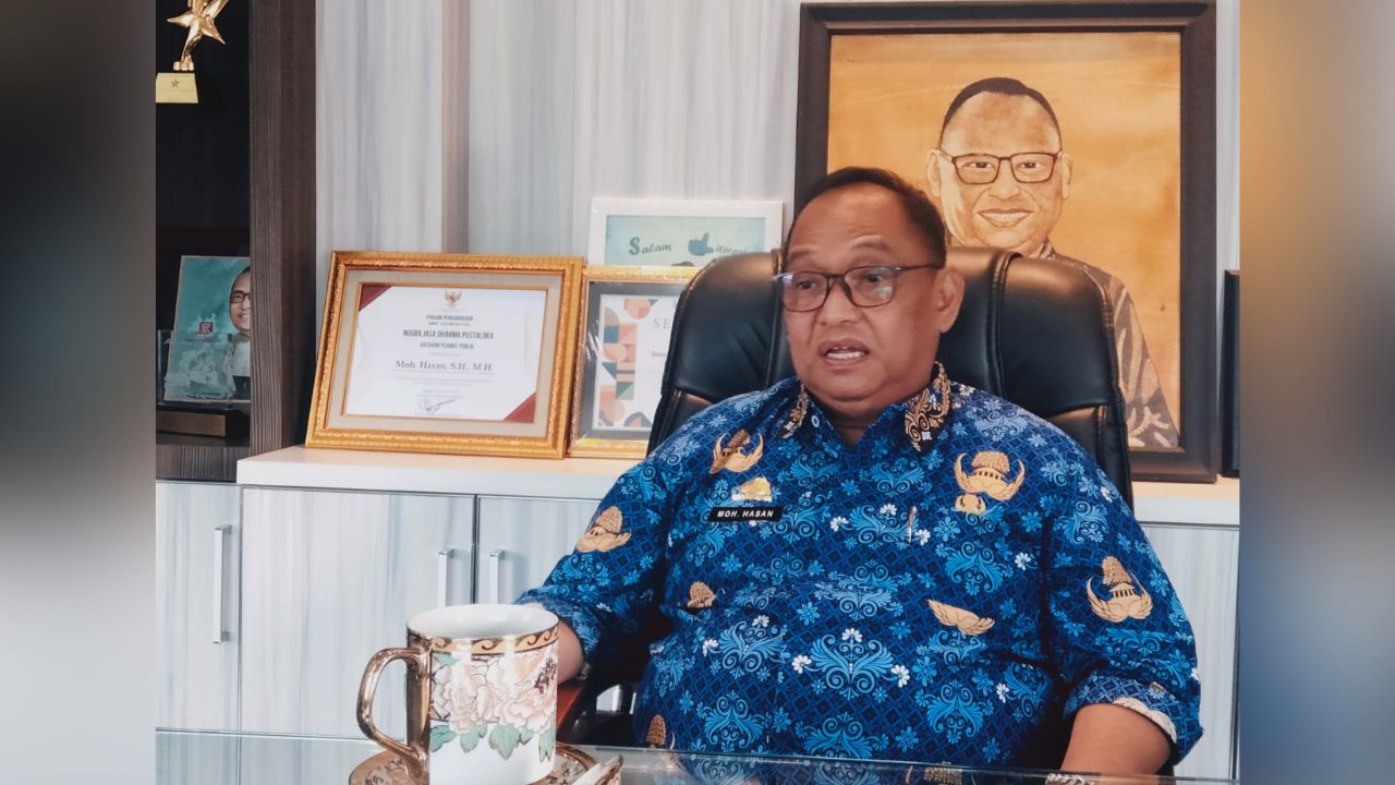Kepala Dinas Perpustakaan dan Kearsipan (DPK) Sulsel Hasan Sijaya