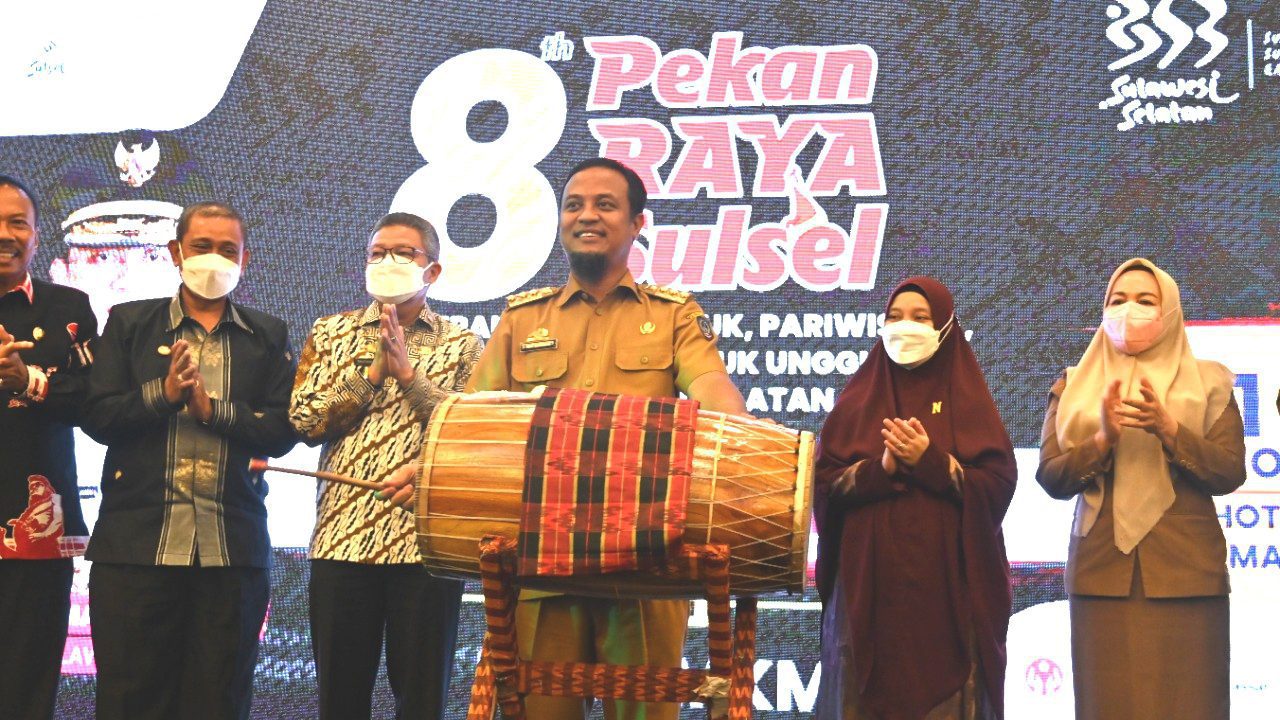 Didampingi Ketua TP PKK Sulsel, Gubernur Buka PRS Ke-8