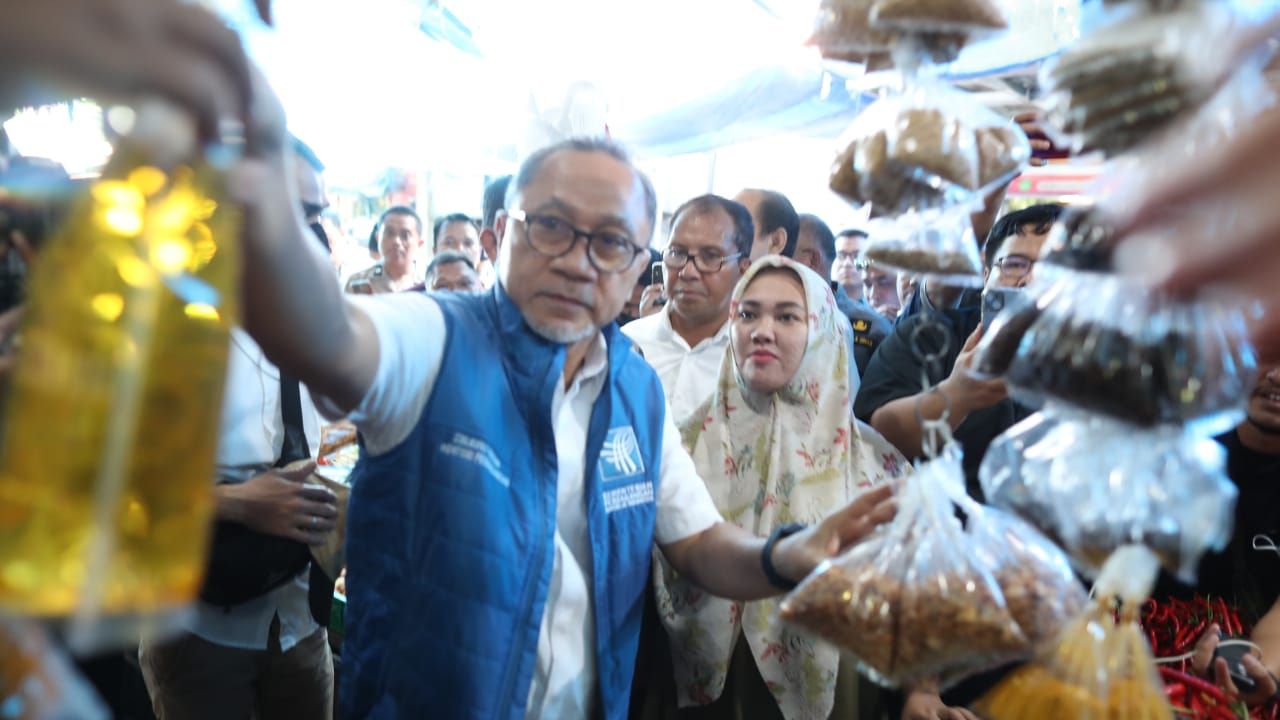 Harga Bahan Pokok Stabil, Peran Danny Pomanto Dipuji Mendag Zulkifli Hasan 2 Harga Bahan Pokok Stabil, Peran Danny Pomanto Dipuji Mendag Zulkifli Hasan