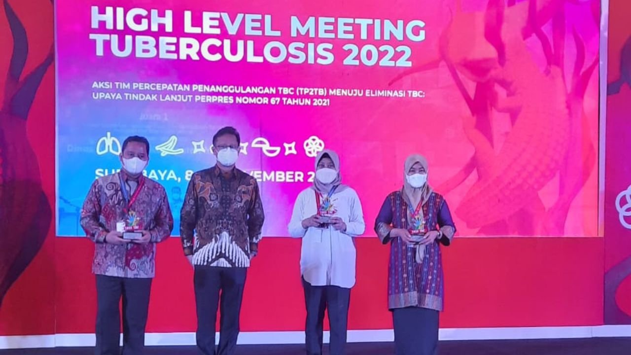 Makassar Raih Penghargaan TOSS TBC Kemenkes RI