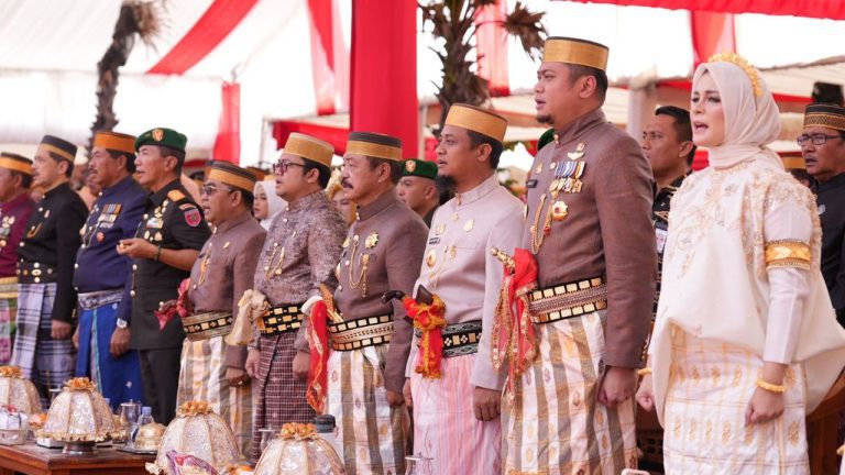 702 Tahun Gowa, Gubernur Andi Sudirman Berikan Bantuan Penanganan Banjir Hingga Bibit Pertanian 1 702 Tahun Gowa, Gubernur Andi Sudirman Berikan Bantuan Penanganan Banjir Hingga Bibit Pertanian