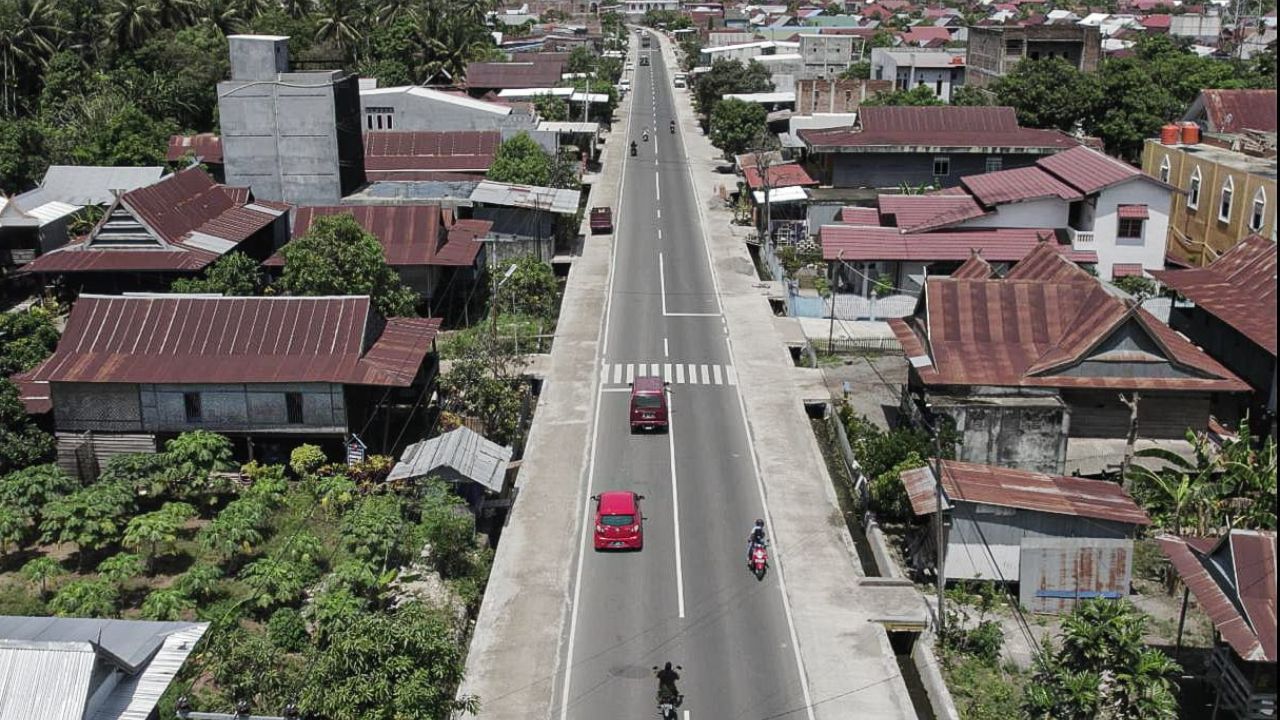 Gubernur Hadirkan Jalan Aspal Beton Berkualitas di Ruas Pinrang-Rappang