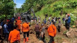 Bupati Gowa Maksimal Penanganan Longsor di Parangloe, Tercacat 6 Korban Jiwa, 15 KK Mengungsi