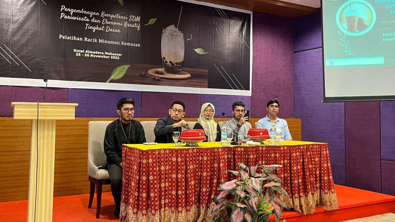 Dispar Makassar Tingkatkan SDM Pariwisata Masyarakat Umum