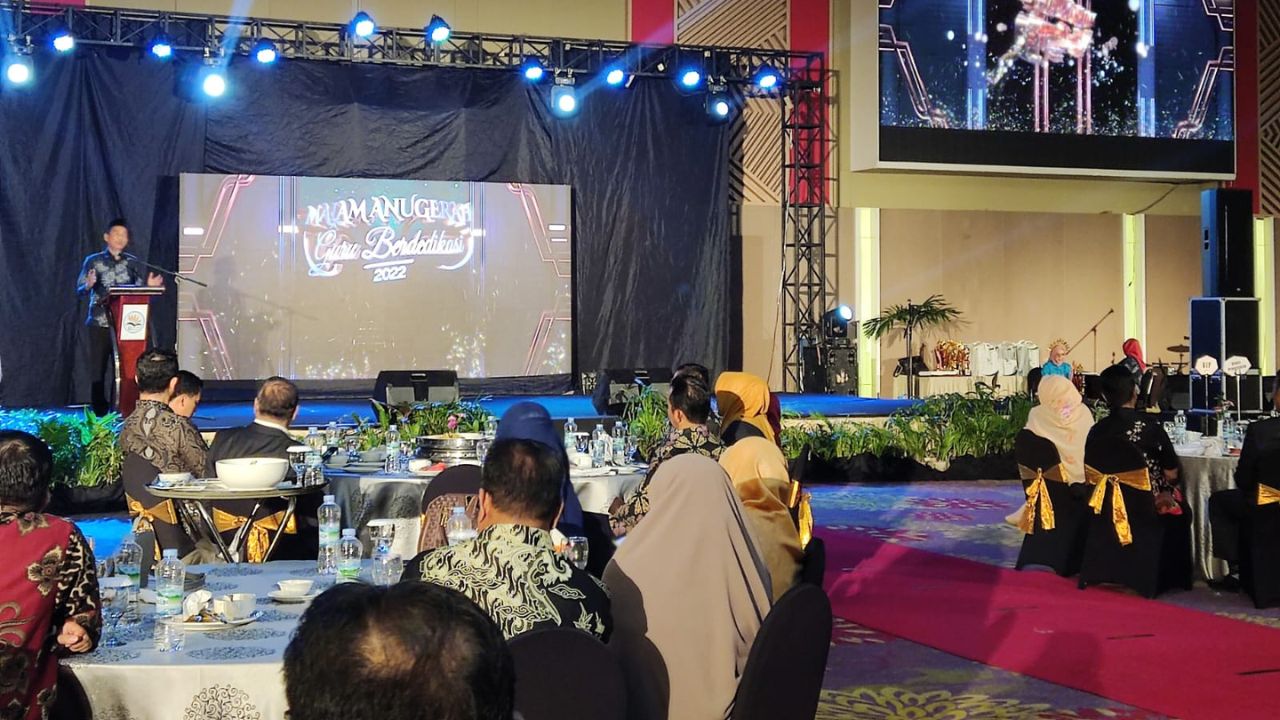 Hari Guru Nasional, Ketua DPRD Makassar: Semua Orang Hebat Diciptakan Guru
