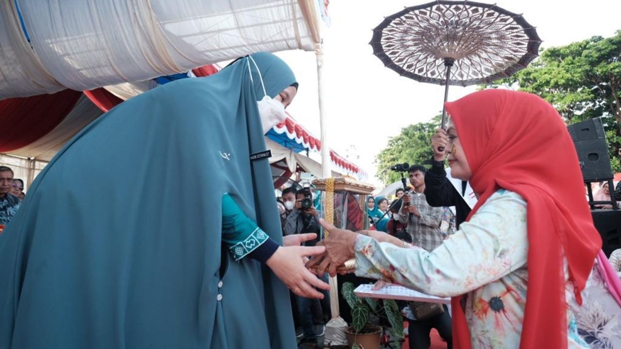 Naoemi Octarina Bersama Gubernur Resmi membuka Jambore PKK se-Sulsel 2022 2 Naoemi Octarina Bersama Gubernur Resmi membuka Jambore PKK se-Sulsel 2022
