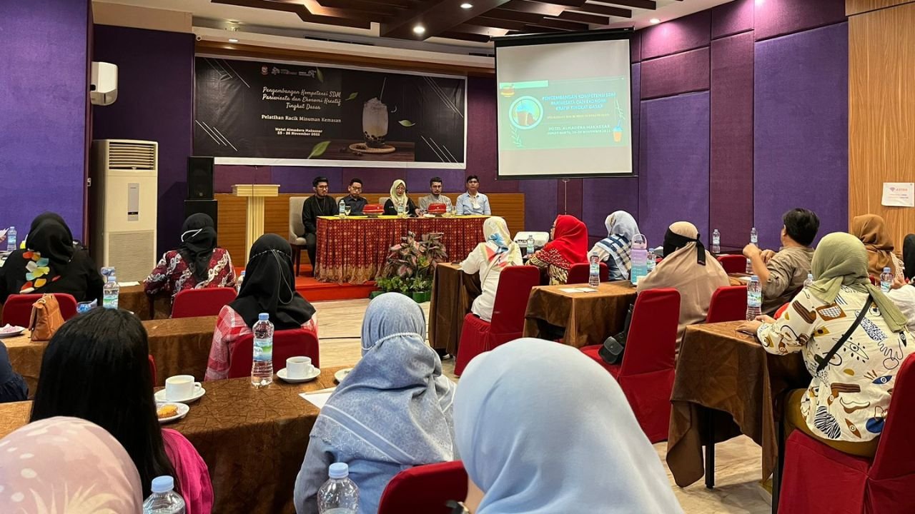 Dispar Makassar Tingkatkan SDM Pariwisata Masyarakat Umum