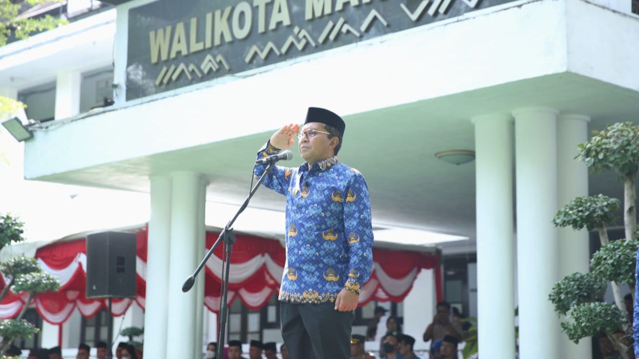 Pimpin Upacara HUT Korpri ke-51, Walkot Danny Ajak ASN Bekerja Profesional & Berinovasi 2 Pimpin Upacara HUT Korpri ke-51, Walkot Danny Ajak ASN Bekerja Profesional & Berinovasi