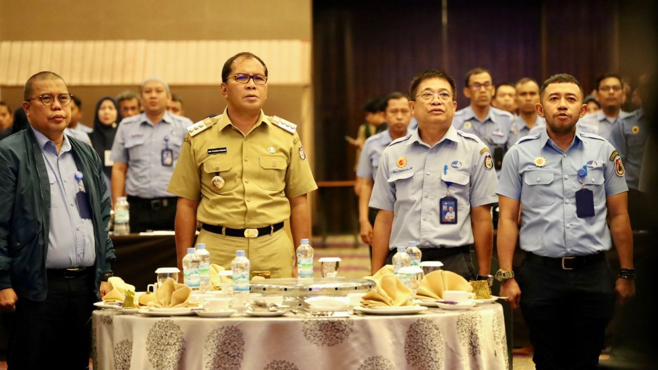 Danny Pomanto Puji Kinerja PDAM Kota Makassar, Tuntaskan Utang Direksi Lama 2 Danny Pomanto Puji Kinerja PDAM Kota Makassar, Tuntaskan Utang Direksi Lama
