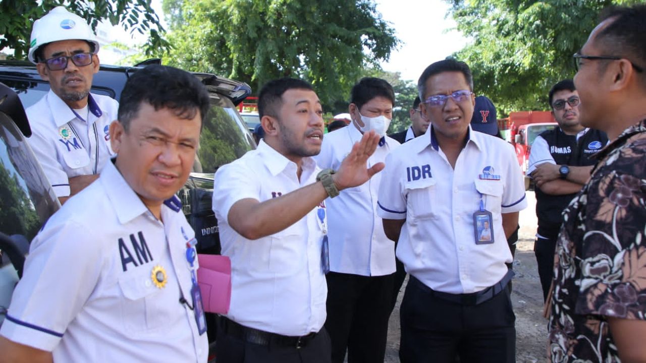 Cek Meteran Pelanggan, Direksi PDAM Makassar Temukan Kejanggalan 2 Cek Meteran Pelanggan, Direksi PDAM Makassar Temukan Kejanggalan