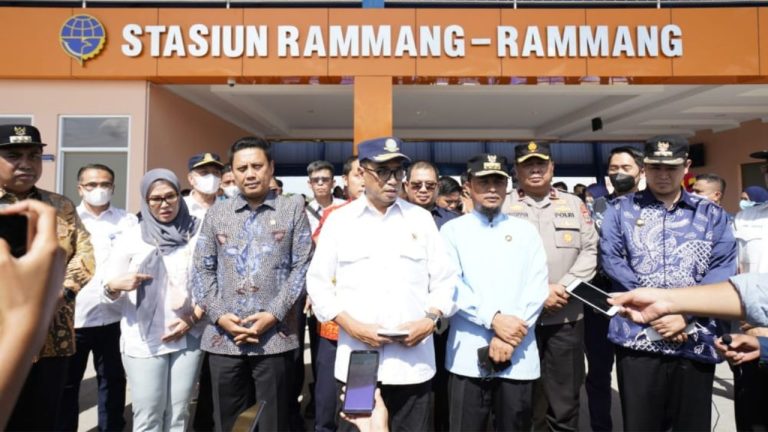 Yuk Naik Kereta Api di Sulsel, Nikmati Keindahan Wisata Alam Maros, Pangkep & Barru