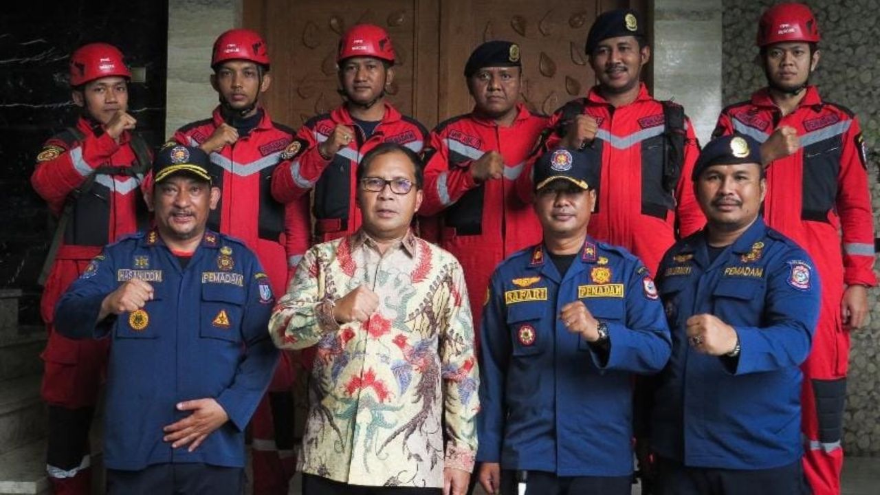Walkot Makassar Kirim Satu Regu Bantu Cari 6 Orang Hilang Akibat Longsor di Maros