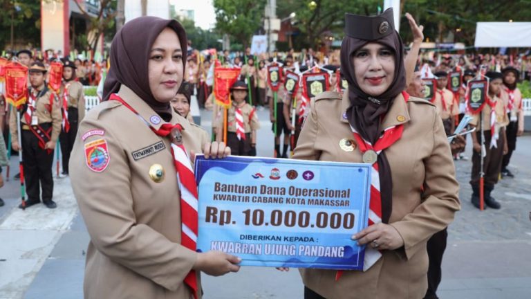 Imbau Fokus Berlatih, Fatmawati Rusdi Tutup Lomba Tingkat II Kwarran Tiga Kecamatan