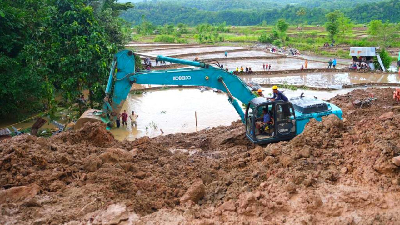 Pemkab Gowa Kerjasama BNPB Gantikan Rumah Terdampak Longsor di Parangloe 2 Pemkab Gowa Kerjasama BNPB Gantikan Rumah Terdampak Longsor di Parangloe