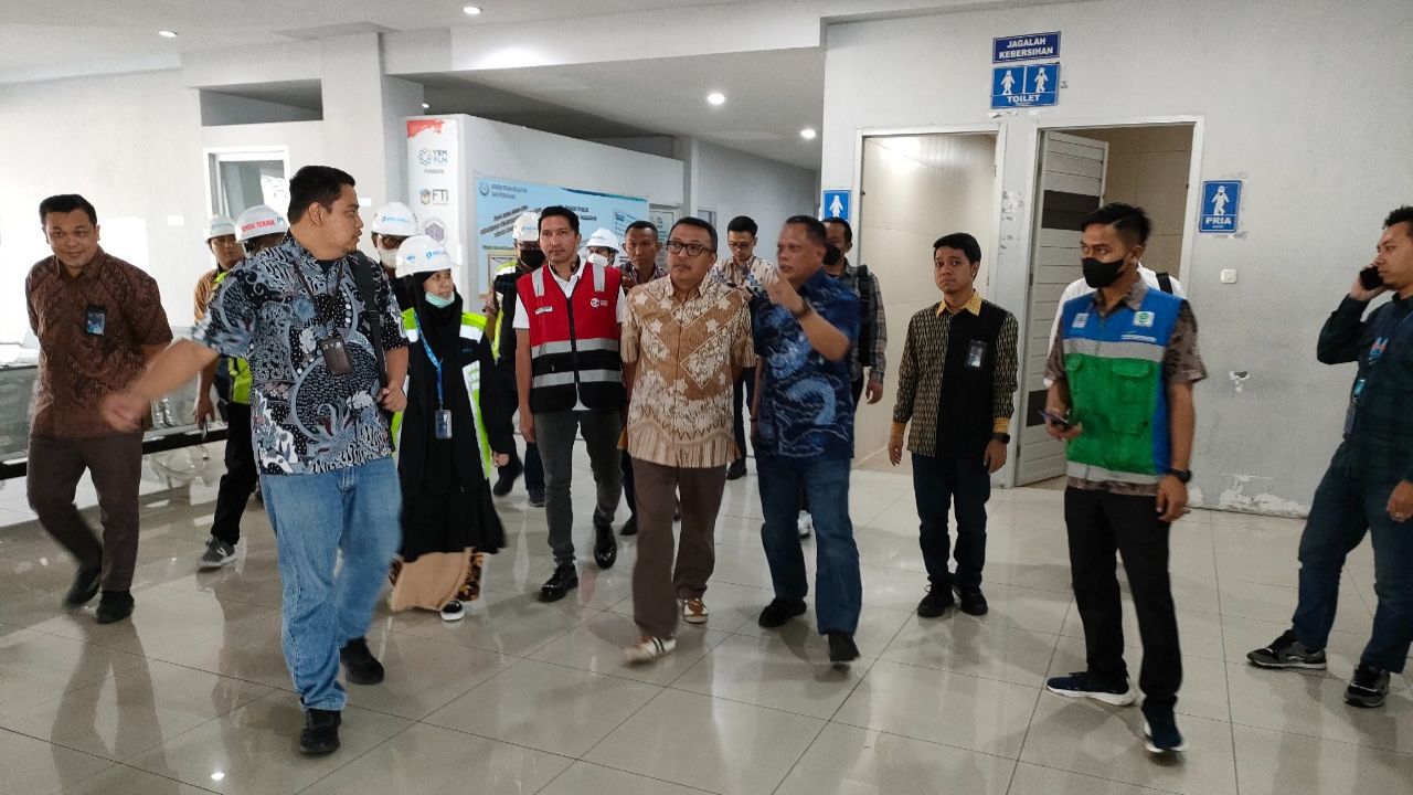 Antisipasi Lonjakan Penumpang Nataru, Direktur Pengelola Pelindo Pantau Kesiapan Pelabuhan Makassar