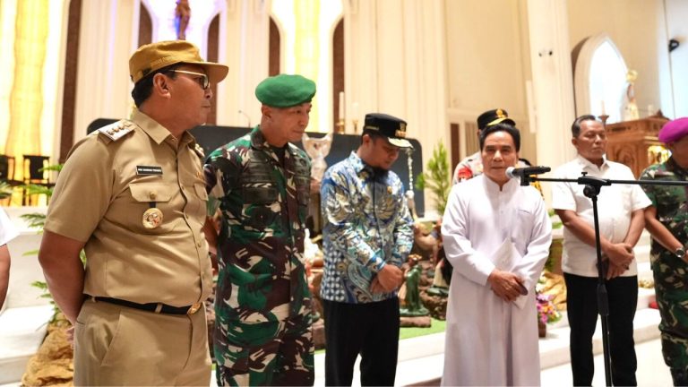 Didatangi Pemerintah, Uskup Agung Makassar: Tenang Rasanya 8 Didatangi Pemerintah, Uskup Agung Makassar: Tenang Rasanya